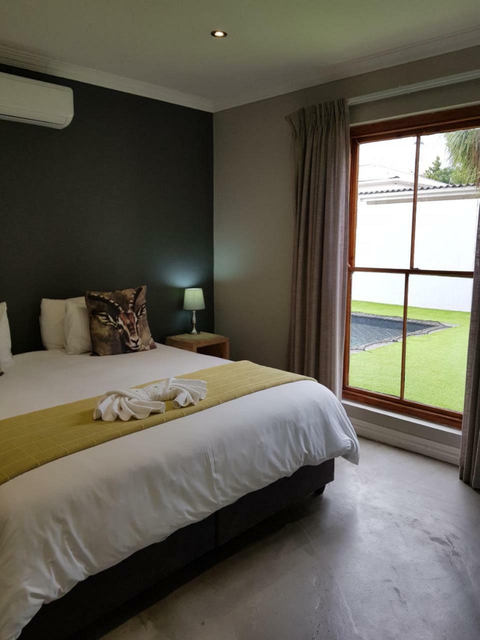 ג'ורג' Two Fat Owls Guesthouse מראה חיצוני תמונה